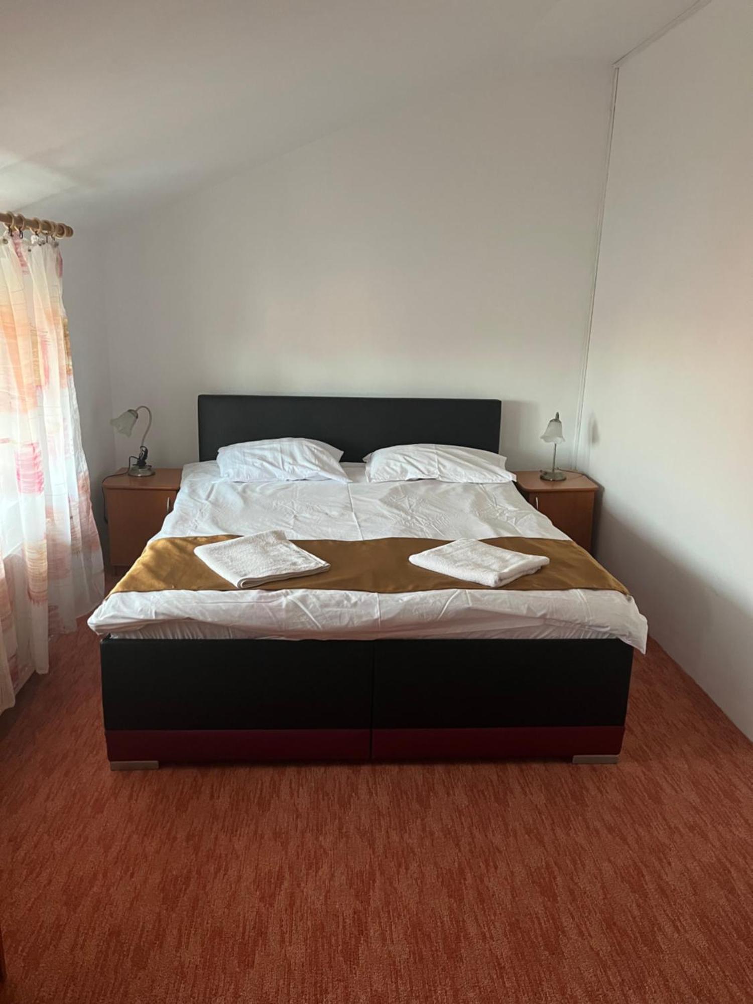 Casa Conti Hotel Sibiu Bagian luar foto
